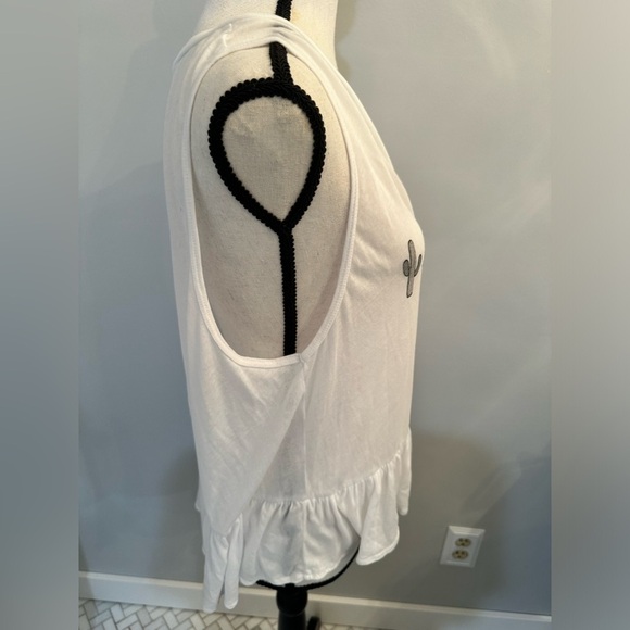 Wildfox flowy sleeveless Tshirt in small - Picture 3 of 6